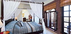 Ramathra Fort - 4.Category-1-Suite-bed.jpg