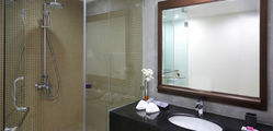 Avani Kalutara - Superior-Room-Bathroom.jpg