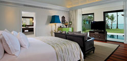 Intercontinental Samui - Baan Taling Ngam Resort - Beachfront-Pool-Villas---Bedroom-2.jpg
