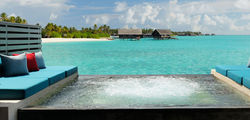 One & Only Reethi Rah - Grand water villa with pool 