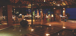 Japamala - Restaurant-at-night.jpg