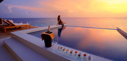 Lily Beach - Sunset Water Suite Pool
